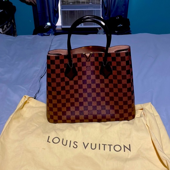 Louis Vuitton Handbags - LV Damier Limited Edition pattern tote.